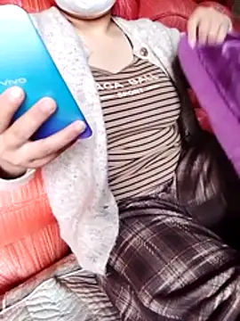 Snapshot of Zoe-666 chatting on January 15, 2026, 5:23 am Zoe-666 online show from January 15, 2026, 5:23 am