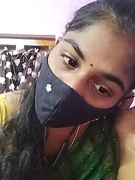 Snapshot of Tamil_Hot_RoyalQueen chatting on January 18, 2026, 12:20 pm Tamil Hot RoyalQueen online show from January 18, 2026, 12:20 pm