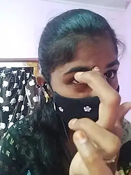 Snapshot of Tamil_Hot_RoyalQueen chatting on January 19, 2026, 12:42 pm Tamil Hot RoyalQueen online show from January 19, 2026, 12:42 pm