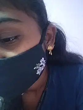 Snapshot of Tamil_Hot_RoyalQueen chatting on February 4, 2026, 4:57 pm Tamil Hot RoyalQueen online show from February 4, 2026, 4:57 pm