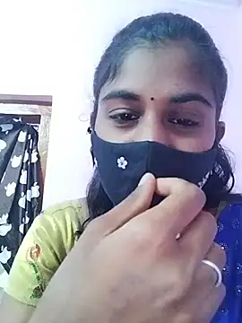 Snapshot of Tamil_Hot_RoyalQueen chatting on February 10, 2026, 4:33 pm Tamil Hot RoyalQueen online show from February 10, 2026, 4:33 pm