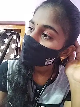 Snapshot of Tamil_Hot_RoyalQueen chatting on February 11, 2026, 4:45 pm Tamil Hot RoyalQueen online show from February 11, 2026, 4:45 pm