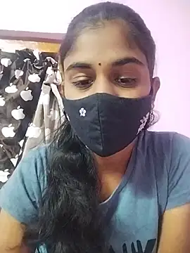 Snapshot of Tamil_Hot_RoyalQueen chatting on February 18, 2026, 4:36 pm Tamil Hot RoyalQueen online show from February 18, 2026, 4:36 pm