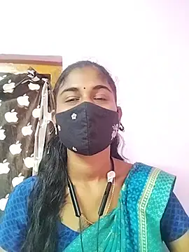 Tamil Hot RoyalQueen online show from March 19, 2026, 3:43 am