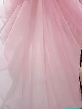 Phoebe-e online show from April 3, 2026, 11:58 pm