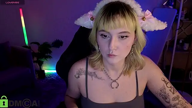 Roziett Belle online show from March 30, 2026, 8:59 am