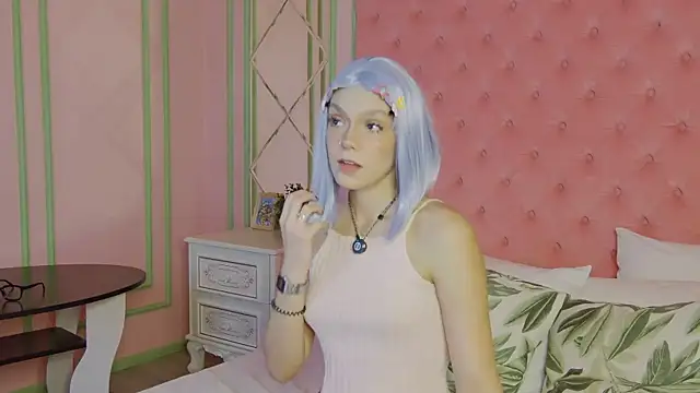 AvaLarson online show from March 1, 2026, 1:13 pm