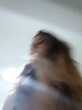 Snapshot of Didi2081 chatting on February 7, 2026, 2:21 pm Didi2081 online show from February 7, 2026, 2:21 pm