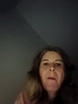 Snapshot of Didi2081 chatting on February 8, 2026, 2:37 am Didi2081 online show from February 8, 2026, 2:37 am