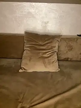 lily bitch online show from March 16, 2026, 11:09 pm