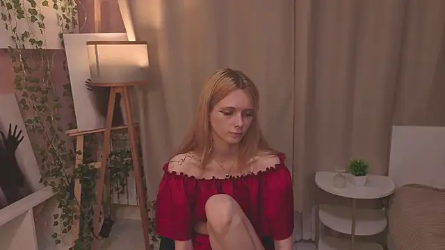 JuanaSumma online show from April 4, 2026, 6:11 am