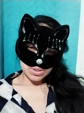 TWOLOVE16 online show from February 16, 2026, 1:13 am