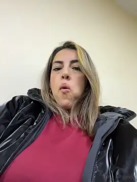 Paulinaa bella online show from March 3, 2026, 1:12 am