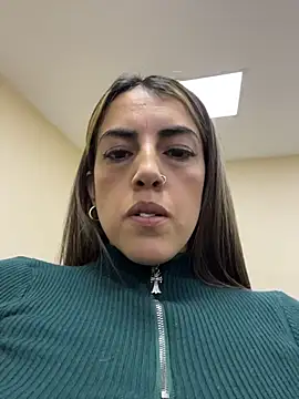 Paulinaa bella online show from March 4, 2026, 1:00 am