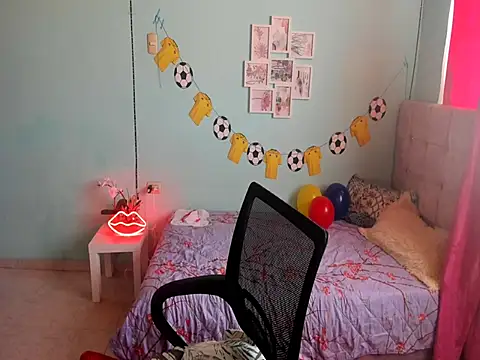 talia mystic online show from June 20, 2026, 12:52 pm