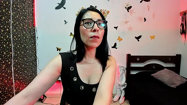 adellelennoxx online show from January 15, 2026, 9:03 am