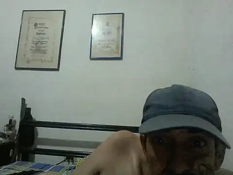 Snapshot of guevo14cm3 chatting on June 27, 2026, 6:18 am guevo14cm3 online show from June 27, 2026, 6:18 am