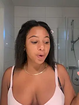Snapshot of xo_steffyxo_4 chatting on July 24, 2026, 6:39 pm xo steffyxo 4 online show from July 24, 2026, 6:39 pm