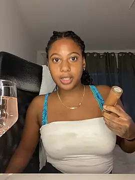 Snapshot of xo_steffyxo_4 chatting on July 31, 2026, 7:46 pm xo steffyxo 4 online show from July 31, 2026, 7:46 pm