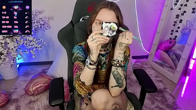 Lappyloo online show from February 19, 2026, 2:07 am