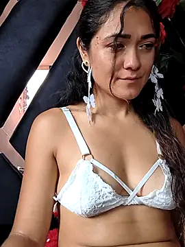 Freyarosse online show from February 17, 2026, 9:10 pm