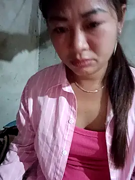 out-lustt online show from April 19, 2026, 9:28 pm