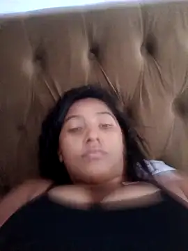 Snapshot of MichelyMaia chatting on January 15, 2026, 3:27 pm MichelyMaia online show from January 15, 2026, 3:27 pm