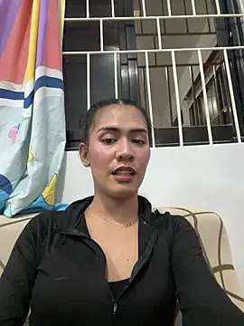 Snapshot of MadySmith chatting on January 14, 2026, 12:33 pm MadySmith online show from January 14, 2026, 12:33 pm