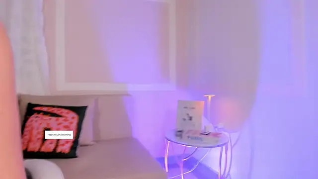 liaamoon  online show from April 11, 2026, 12:20 pm