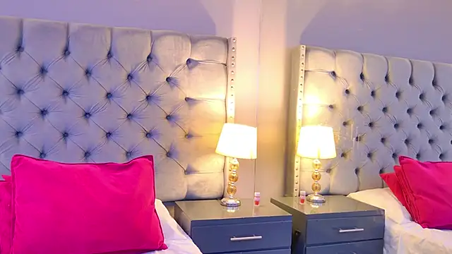 AshleyGingerr online show from April 12, 2026, 2:44 pm