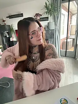 Snapshot of NyxTattoo chatting on February 21, 2026, 9:32 am NyxTattoo online show from February 21, 2026, 9:32 am