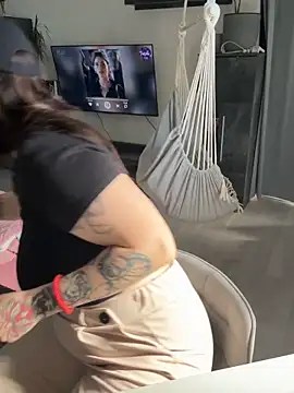 NyxTattoo online show from May 1, 2026, 1:05 pm