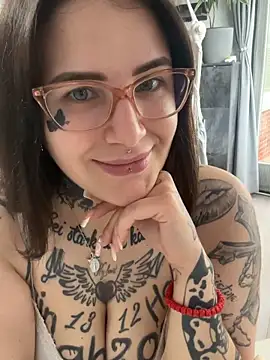NyxTattoo online show from May 4, 2026, 7:48 am