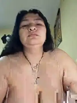 Snapshot of LauraHorny69 chatting on April 20, 2026, 9:05 pm LauraHorny69 online show from April 20, 2026, 9:05 pm
