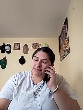 Snapshot of LauraHorny69 chatting on May 28, 2026, 8:28 pm LauraHorny69 online show from May 28, 2026, 8:28 pm