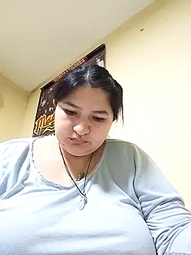 Snapshot of LauraHorny69 chatting on June 3, 2026, 12:57 am LauraHorny69 online show from June 3, 2026, 12:57 am