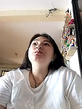 Snapshot of LauraHorny69 chatting on June 5, 2026, 2:34 pm LauraHorny69 online show from June 5, 2026, 2:34 pm