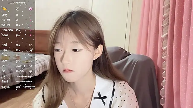 qingqing love2025 online show from July 12, 2026, 2:41 pm