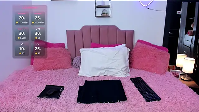 Snapshot of Nina_curves chatting on February 7, 2026, 8:34 pm Nina curves online show from February 7, 2026, 8:34 pm