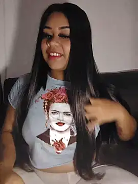 Snapshot of cami__sexy chatting on June 17, 2026, 4:59 am cami sexy online show from June 17, 2026, 4:59 am