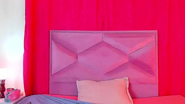 AleSweet online show from February 12, 2026, 12:22 pm