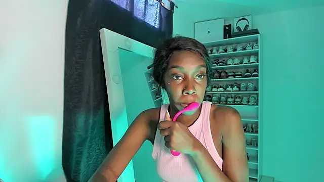 Amberprincess2 online show from May 28, 2026, 6:49 pm