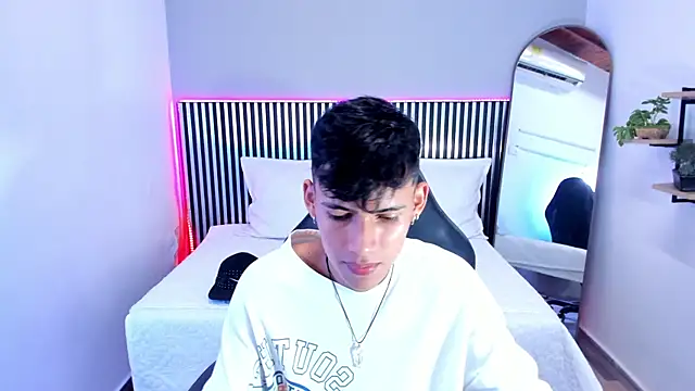 Snapshot of Astaroth_Grigori chatting on February 4, 2026, 6:58 pm Astaroth Grigori online show from February 4, 2026, 6:58 pm