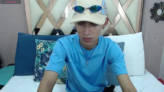 Snapshot of Astaroth_Grigori chatting on February 27, 2026, 7:25 pm Astaroth Grigori online show from February 27, 2026, 7:25 pm