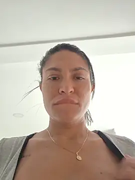 Snapshot of Ina_Jody_ chatting on July 19, 2026, 3:49 pm Ina Jody online show from July 19, 2026, 3:49 pm