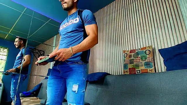 Vans Ross online show from March 2, 2026, 7:21 pm