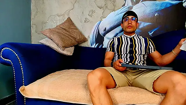 Vans Ross online show from March 13, 2026, 7:09 pm