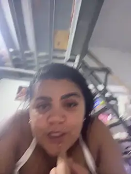Snapshot of MorenaCariok chatting on May 29, 2026, 12:19 am MorenaCariok online show from May 29, 2026, 12:19 am