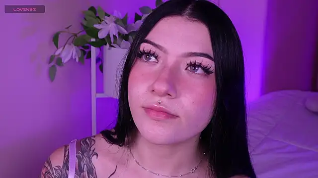 Dolcexx  online show from February 4, 2026, 8:25 pm