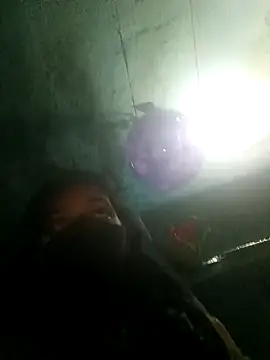 priyasharma899 online show from February 16, 2026, 1:13 am